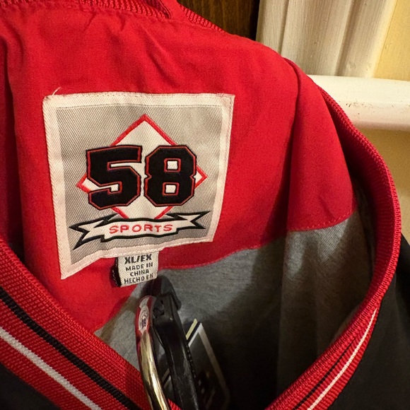 NWT UGA Men’s Nylon Pullover! - Picture 7 of 8